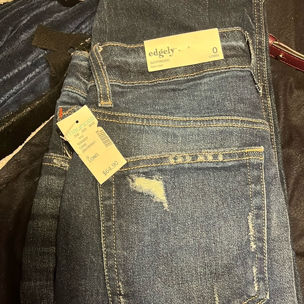 Maurice’s Edgy Boyfriend Jean